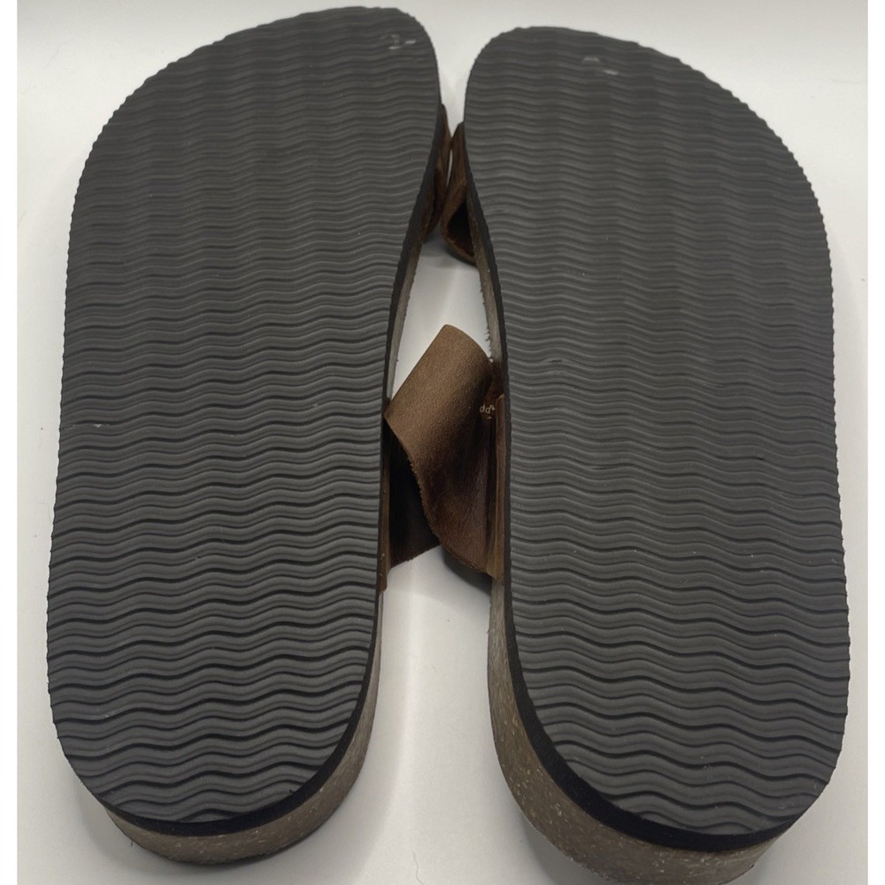 White Mountain Foot Beds Womens Sandals SizeDistressed Leather Braided Slip-on - Picture 12 of 12